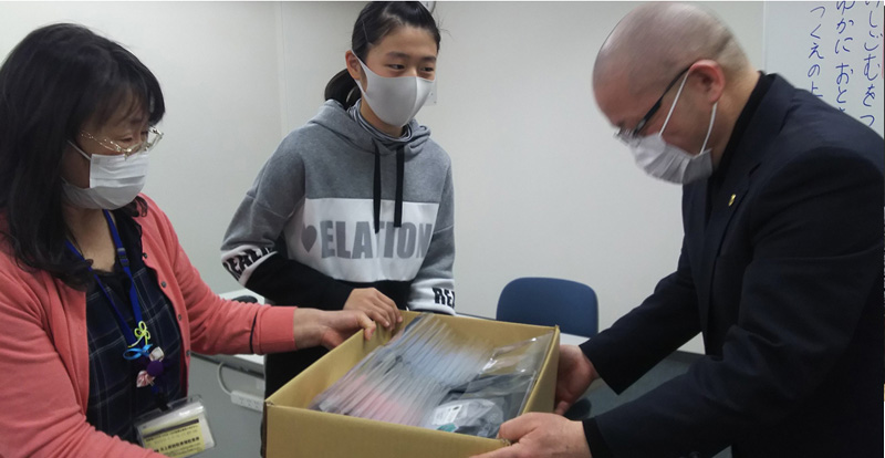 子供用マスク寄贈